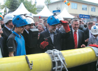 Akyazı Doğalgaza Kavuşuyor Akyazı Doğalgaza Kavuşuyor