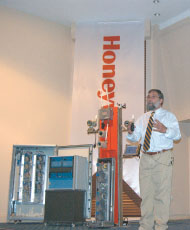 Honeywell Teknoloji Semineri Antalya’da Düzenlendi Honeywell Teknoloji Semineri Antalya’da Düzenlendi