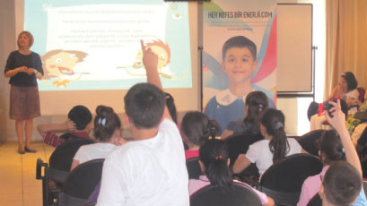 “Her Nefes Bir Enerji” Projesi 2,5 Ayda 9 Köy Okulunu Aydınlattı “Her Nefes Bir Enerji” Projesi 2,5 Ayda 9 Köy Okulunu Aydınlattı