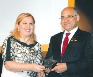 Ayvaz, “İhracatın Yıldızı” Ödülünün Sahibi Oldu