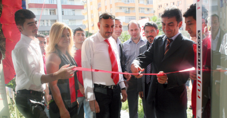 Fujitsu Klima Sistemleri Showromlu Bayilerinden Bir Yenisini Daha Adana Açtı Fujitsu Klima Sistemleri Showromlu Bayilerinden Bir Yenisini Daha Adana Açtı