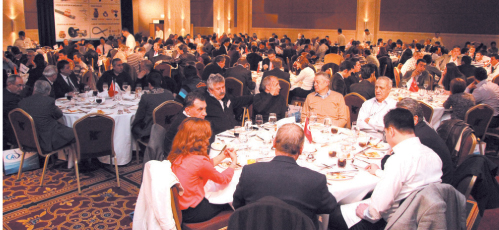 Ayvaz’dan Eğitime Destek Atağı