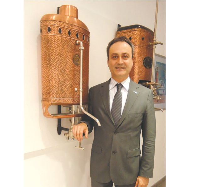Vaillant Türkiye Genel Müdürü Levent Taşkın: “Vaillant Tüketicinin Her Türlü Şikayetini Çözerek Onu Şaşırtmayı ve Mutlu Etmeyi Amaçlar” Vaillant Türkiye Genel Müdürü Levent Taşkın: “Vaillant Tüketicinin Her Türlü Şikayetini Çözerek Onu Şaşırtmayı ve Mutlu Etmeyi Amaçlar”