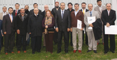 UGETAM Bina Enerji Yöneticisi Sertifikalarını Sahiplerine Dağıttı