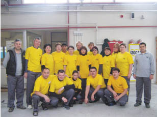 İzocam Ustalara Yalıtım Eğitimi Veriyor İzocam Ustalara Yalıtım Eğitimi Veriyor 