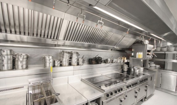 Norm Teknik:  Endüstriyel Mutfaklar Artık Daha Güvenli