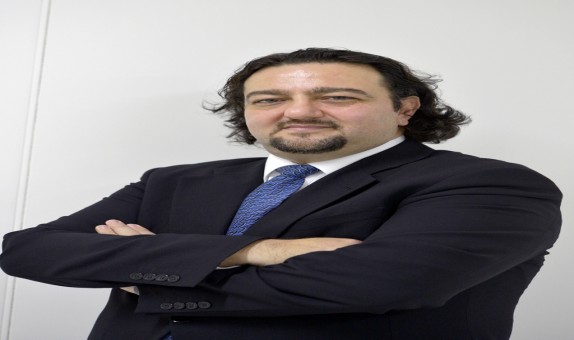 ÇATIDER Yönetim Kurulu Başkanı M. Nazım Yavuz: "Güçlü Yalıtım, Güneş Enerjili Sistemler ve Bitkilendirilmiş Çatılar, Hava Kirliliğini Azaltır"