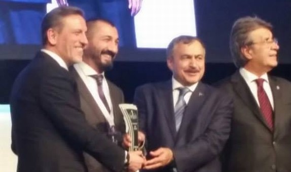 Das Yalıtım, "Yılın En Başarılı KOBİ" Ödülünü Aldı Das Yalıtım, "Yılın En Başarılı KOBİ" Ödülünü Aldı