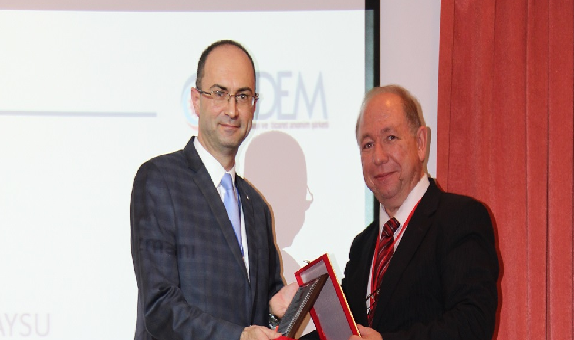ISIDEM Sektörün Geleceğine Üniversite-Sanayi İş Birliği ile Yön Veriyor ISIDEM Sektörün Geleceğine Üniversite-Sanayi İş Birliği ile Yön Veriyor