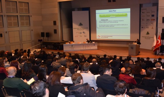 Türkiye'de Bir İlk Olan İstanbul Elektrikli ve Elektronik Atık Zirvesi Gerçekleştirildi Türkiye'de Bir İlk Olan İstanbul Elektrikli ve Elektronik Atık Zirvesi Gerçekleştirildi