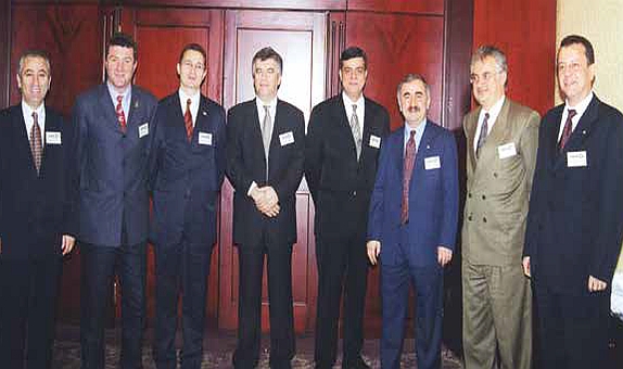 6. Dönem Başkanı Tunç Korun: "Derneğe İlk Katkım Aynı Zamanda Benim de Yıllar Boyu Devam Edeceğim Bir Faaliyetin Başlangıcı Oldu" 6. Dönem Başkanı Tunç Korun: "Derneğe İlk Katkım Aynı Zamanda Benim de Yıllar Boyu Devam Edeceğim Bir Faaliyetin Başlangıcı Oldu"