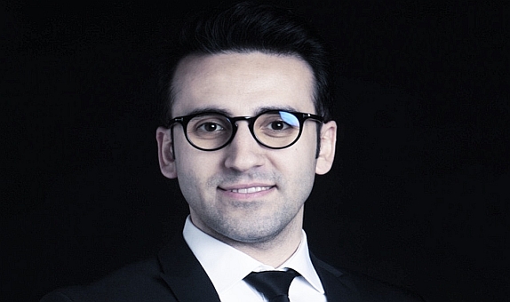 Vira Isı Dış Ticaret Müdürü Emre Cengiz: "Misyonumuz Türkiye'de Üretilmeyeni Üretmek" Vira Isı Dış Ticaret Müdürü Emre Cengiz: "Misyonumuz Türkiye'de Üretilmeyeni Üretmek"