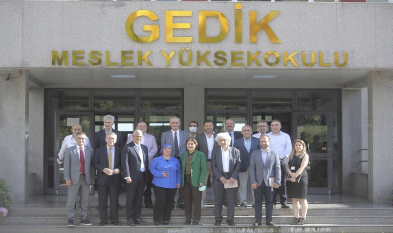 Gedik Test Merkezi, Eğitim ve Sınavları Devam Ediyor