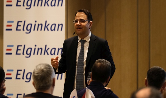 Emas, Bayileri ile İstanbul'da Buluştu