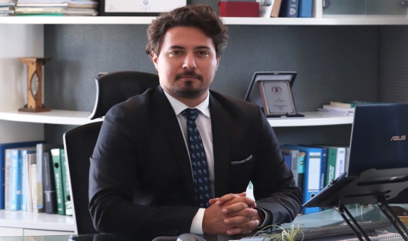 Frigoduman Genel Müdürü Yaman Duman: "En Yüksek Kalitede Ürün ve Hizmeti Mümkün Olan En Geniş Kitleye Yaymak Gayesindeyiz" Frigoduman Genel Müdürü Yaman Duman: "En Yüksek Kalitede Ürün ve Hizmeti Mümkün Olan En Geniş Kitleye Yaymak Gayesindeyiz"