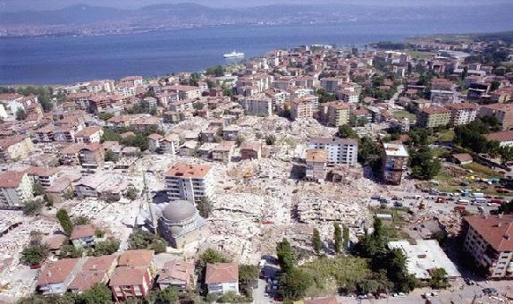 İZODER: "17 Ağustos Depreminden 15 Yıl Sonra Bile Depreme Hazırlıklı Değiliz"