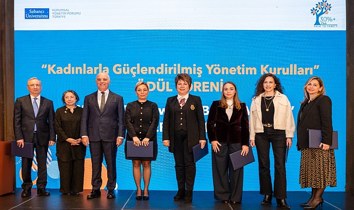 Alarko Carrier'a "Kadınlarla Güçlendirilmiş Yönetim Kurulu" Ödülü Alarko Carrier'a "Kadınlarla Güçlendirilmiş Yönetim Kurulu" Ödülü