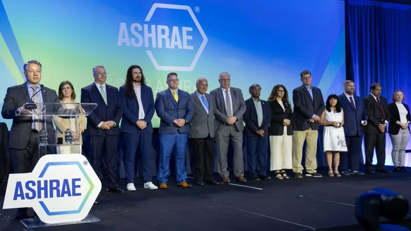 ASHRAE, yeni liderlerini seçti ve ödüller verdi