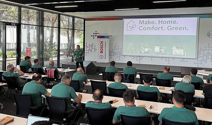 Bosch Home Comfort'un Elit İş Ortakları Manisa Fabrikasında Buluştu Bosch Home Comfort'un Elit İş Ortakları Manisa Fabrikasında Buluştu