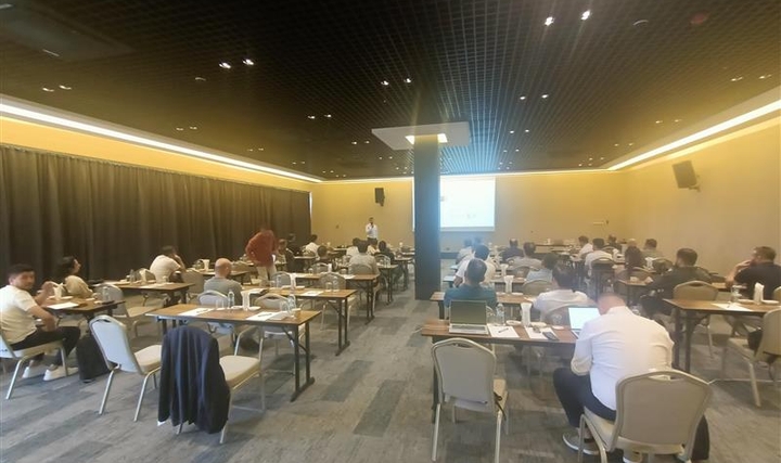 Daikin Isı Pompası Bilgisini Sahaya Taşıyor: 12 Şehirde Eğitim Turu Daikin Isı Pompası Bilgisini Sahaya Taşıyor: 12 Şehirde Eğitim Turu