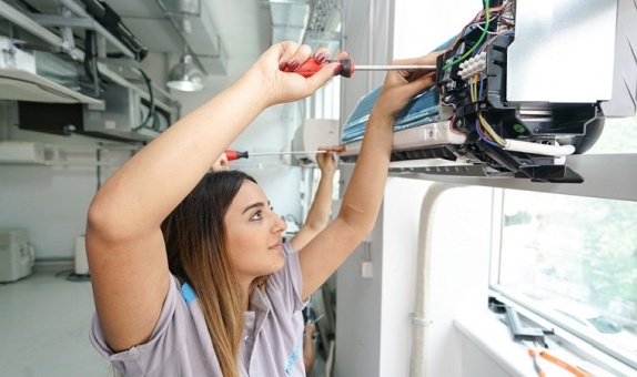 Daikin Türkiye Kadın Çalışanlarının Oranını %50'ye Çıkaracak Daikin Türkiye Kadın Çalışanlarının Oranını %50'ye Çıkaracak