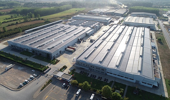 Daikin, Yeşil Fabrikası'nda Kendi Enerjisiyle Çevreci Üretim Yapıyor Daikin, Yeşil Fabrikası'nda Kendi Enerjisiyle Çevreci Üretim Yapıyor