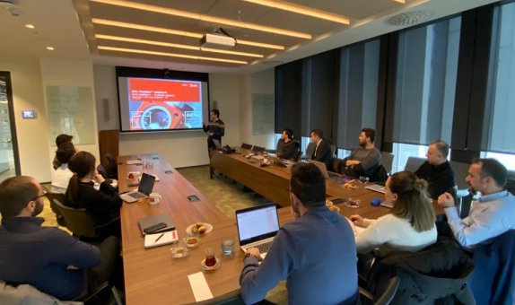 Danfoss'tan Cantaş Soğutma'ya Endüstriyel Soğutma Eğitimi