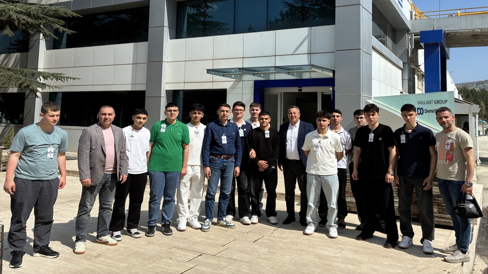 DemirDöküm, meslek lisesi öğrencilerine üretim üssünün kapılarını açtı