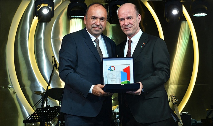 DemirDöküm'e Türkiye İMSAD'dan 40'ıncı Yıl Plaketi