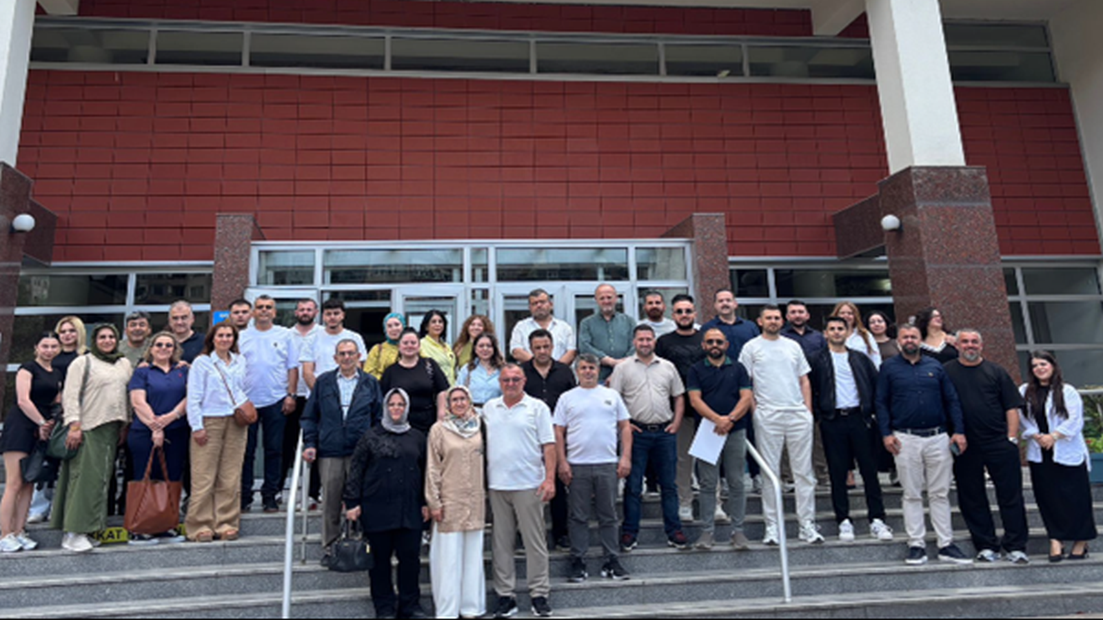 E.C.A. Serel Yetkili Servisleri, müşteri deneyimi ve iletişim eğitimi için İzmit'te buluştu.
