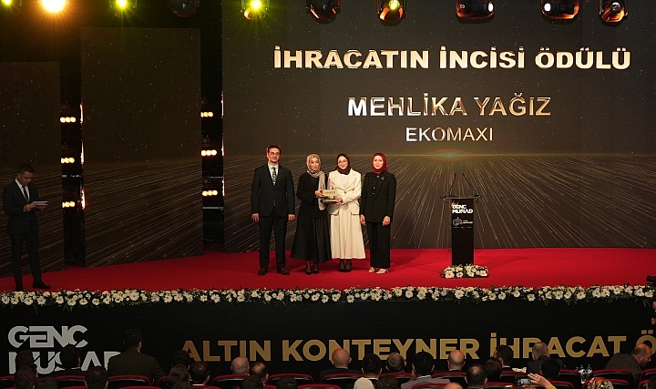 Ekomaxi Yönetim Kurulu Üyesi Mehlika Yağız'a "İhracatın İncisi" Ödülü Ekomaxi Yönetim Kurulu Üyesi Mehlika Yağız'a "İhracatın İncisi" Ödülü