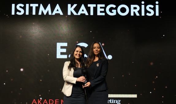 Emas'a En İyi Müşteri Deneyimi Ödülü Emas'a En İyi Müşteri Deneyimi Ödülü