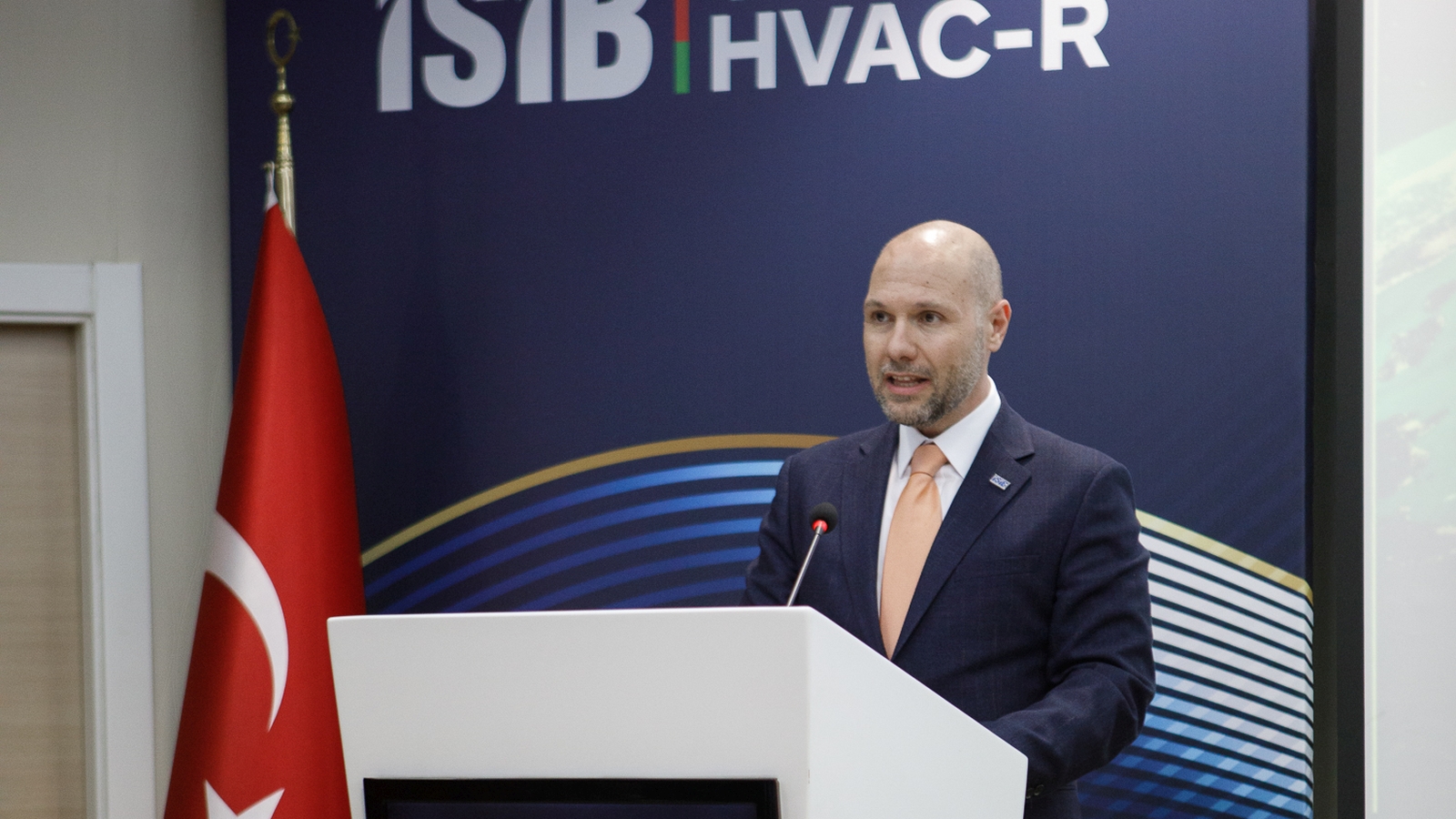 İSİB'de Bayrak Değişimi: Yönetim Kurulu Başkanlığına Osman Baştaş Seçildi