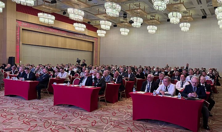 İSİB Sektör Buluşması Antalya'da Gerçekleşti İSİB Sektör Buluşması Antalya'da Gerçekleşti
