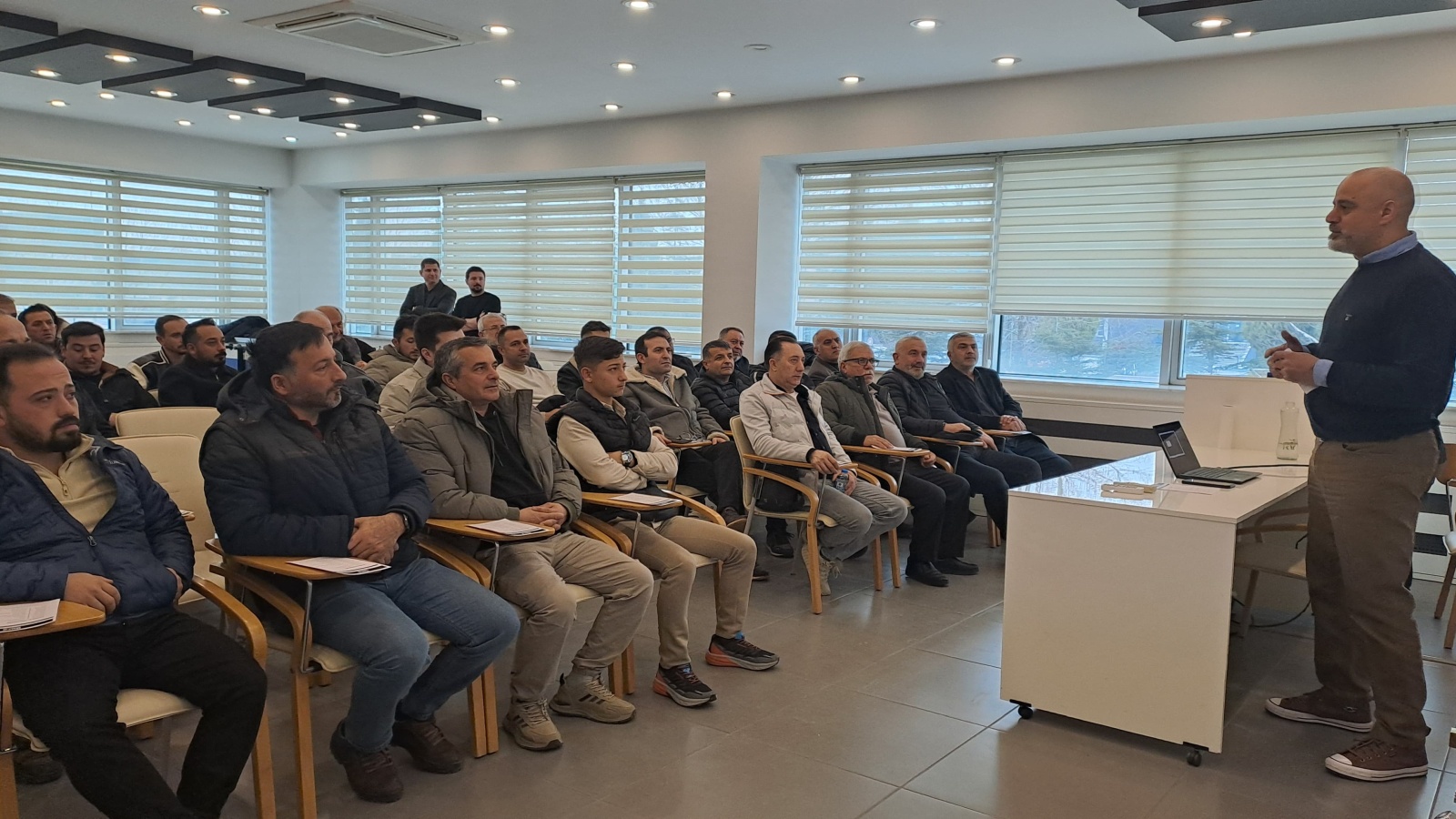 Roca, Yetkili Servislerini Üretim Tesislerinde Ağırladı Roca, Yetkili Servislerini Üretim Tesislerinde Ağırladı