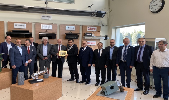Sektör Temsilcileri, Çukurova Isı'da Bir Araya Geldi Sektör Temsilcileri, Çukurova Isı'da Bir Araya Geldi