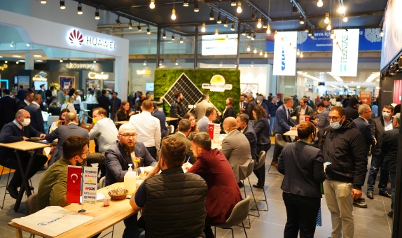 SolarEX İstanbul, Milyonlarca Dolarlık Anlaşmalara Ev Sahipliği Yapıyor