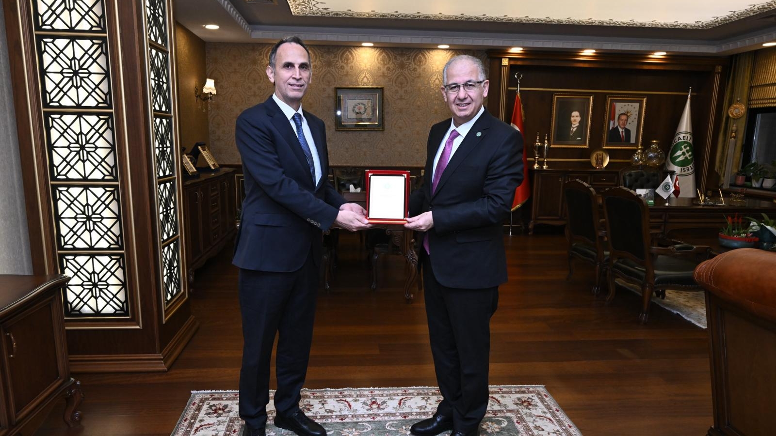 Standart Pompa'dan Kocaeli Üniversitesi'ne Eğitim Odaklı Katkı Standart Pompa'dan Kocaeli Üniversitesi'ne Eğitim Odaklı Katkı