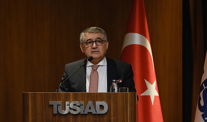 TÜSİAD'ın 2024'te İş Dünyasına Yaptığı "Yönetimde Kadın Temsilinin<br/>Artırılması" Çağrısı Değerlendirildi