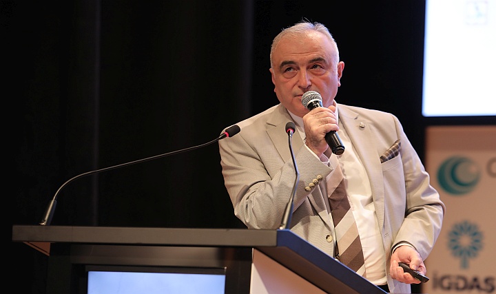 UTTMD Başkanı Kemal Evcioğlu; ''Birlikte Daha Sürdürülebilir Bir Geleceği İnşa Edeceğimize İnanıyoruz.'' UTTMD Başkanı Kemal Evcioğlu; ''Birlikte Daha Sürdürülebilir Bir Geleceği İnşa Edeceğimize İnanıyoruz.''