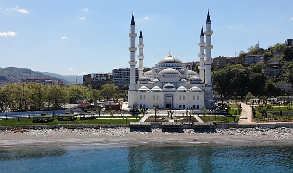 Uzun Mehmet Camisi, Doğu İklimlendirme'nin Yangın Damperleri Güvencesi Altında Uzun Mehmet Camisi, Doğu İklimlendirme'nin Yangın Damperleri Güvencesi Altında