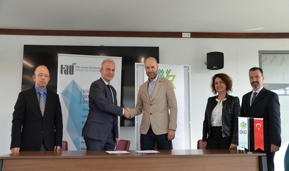 İSKİD, Türk-Alman Üniversitesi ile İş Birliği Protokolü İmzaladı İSKİD, Türk-Alman Üniversitesi ile İş Birliği Protokolü İmzaladı